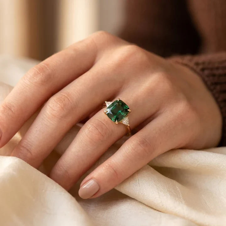 Bague Solitaire en Or avec Coussin