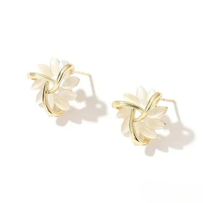 Sienna™ | Boucles d'oreilles en cercle avec pétales d'opale élégants