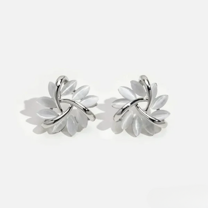 Sienna™ | Boucles d'oreilles en cercle avec pétales d'opale élégants