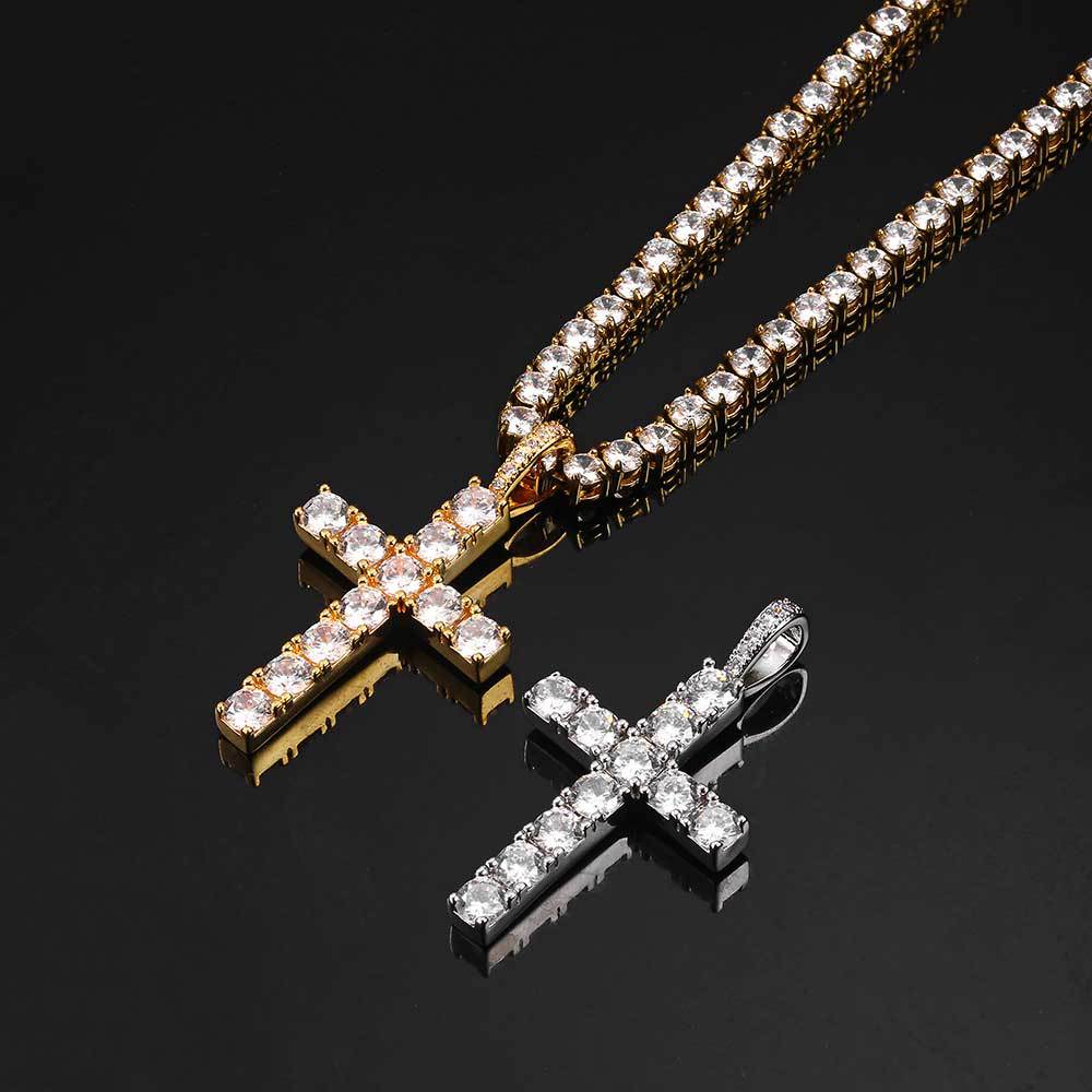 Faith™ | Collier en croix en moissanite doré