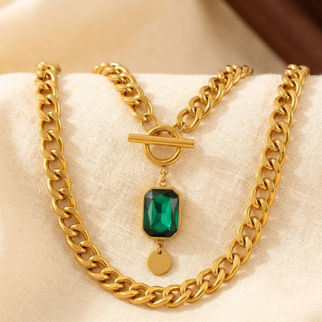Collier en Chaîne Émeraude Dorée