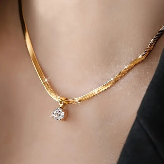 Collier Pendentif Élégant en Strass | Or